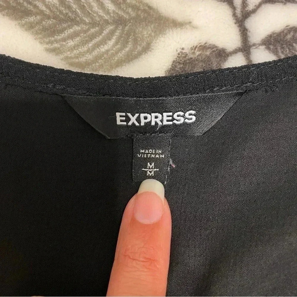Express Women Black Long Bubble Sleeve Top Size‎ M - Picture 6 of 7